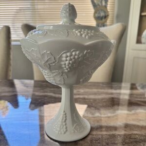 Vintage White Milk Glass Harvest Grape Footed Wedding Bowl/Compote/Candy Dish